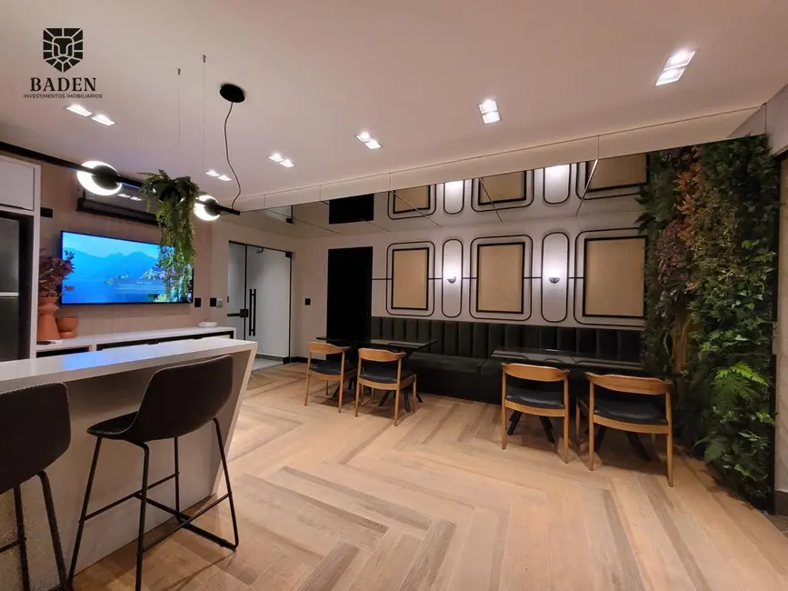 Foto 4 de Apartamento com 2 quartos à venda, 69m2 em Itapema - SC