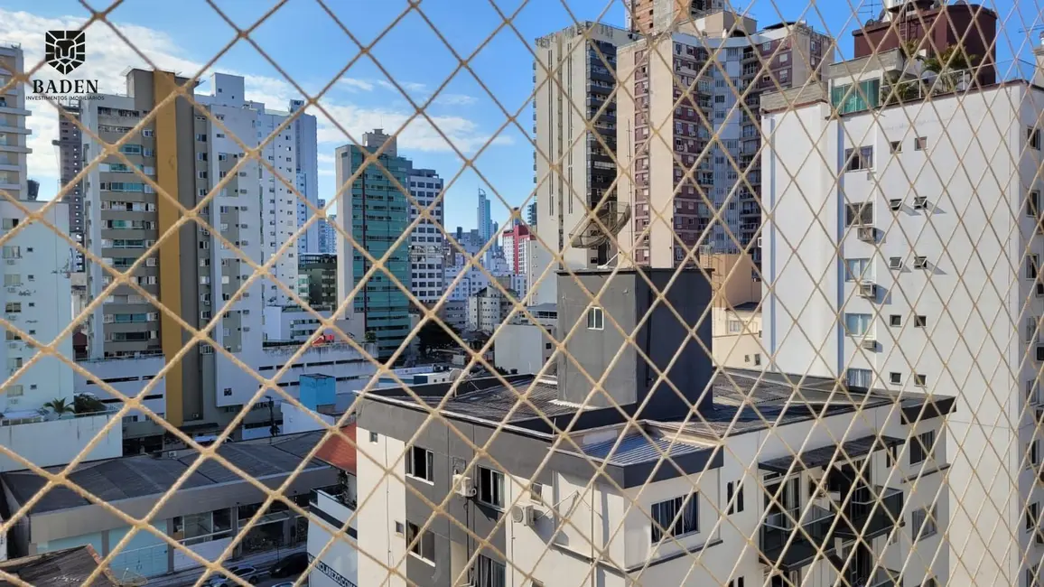 Apartamento com 2 quartos à venda, 80m2 em Centro, Balneario Camboriu - SC - imagem 8 Foto 8 de Apartamento com 2 quartos à venda, 80m2 em Centro, Balneario Camboriu - SC