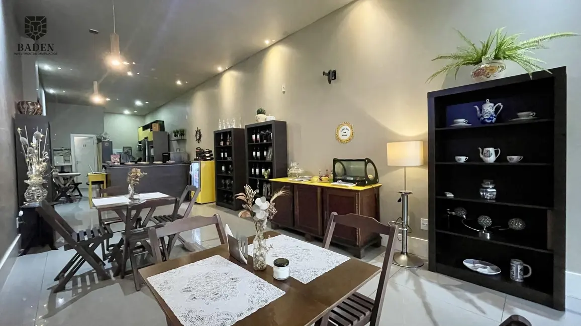 Foto 5 de Loja com 1 quarto à venda, 70m2 em Pioneiros, Balneario Camboriu - SC