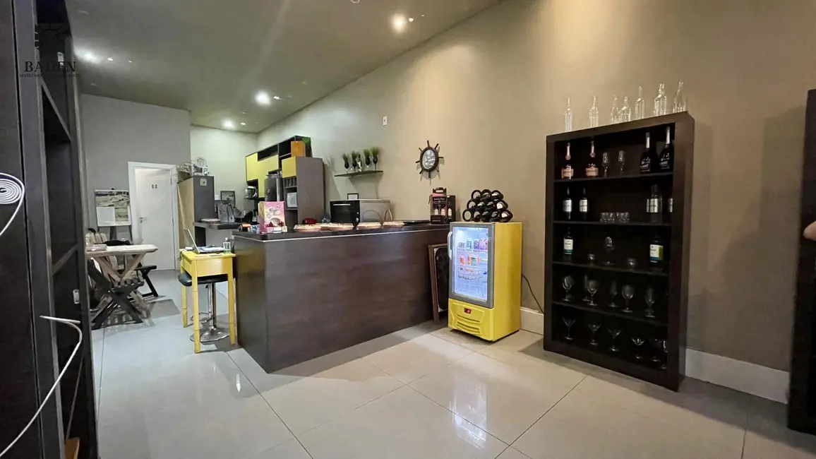 Foto 6 de Loja com 1 quarto à venda, 70m2 em Pioneiros, Balneario Camboriu - SC