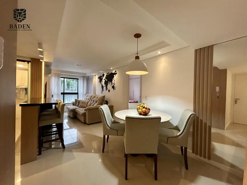Foto 2 de Apartamento com 2 quartos à venda, 76m2 em Centro, Balneario Camboriu - SC