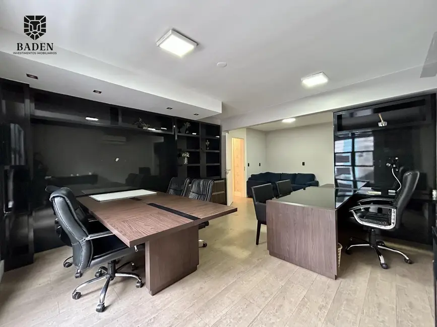 Foto 1 de Sala Comercial com 3 quartos à venda, 124m2 em Centro, Balneario Camboriu - SC