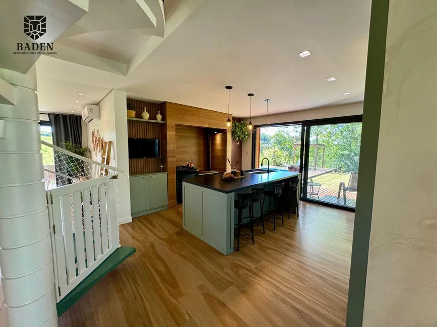 Foto 6 de Chácara com 3 quartos à venda, 190m2 em Santa Cruz Do Sul - RS