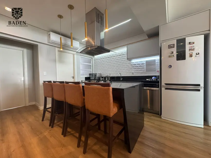 Foto 7 de Apartamento com 3 quartos à venda, 110m2 em Balneario Camboriu - SC