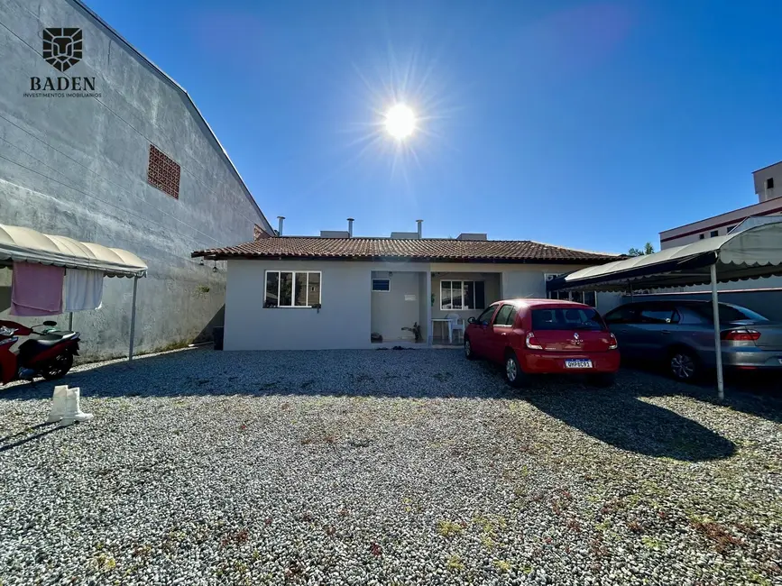 Foto 3 de Terreno / Lote à venda, 300m2 em Camboriu - SC