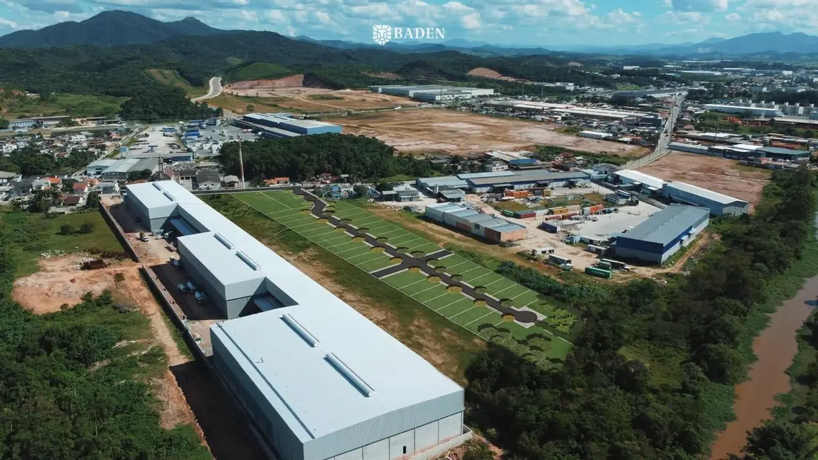 Foto 1 de Terreno / Lote à venda, 517m2 em Itaipava, Itajai - SC