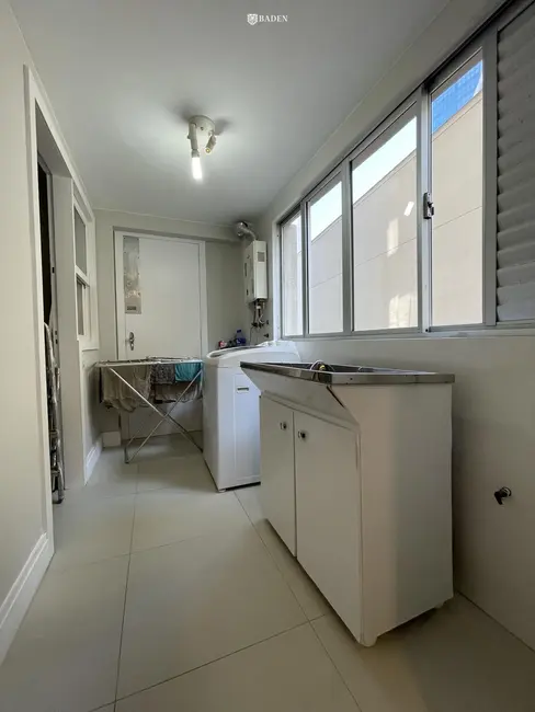 Apartamento com 3 quartos à venda, 109m2 em Balneario Camboriu - SC - imagem 9 Foto 9 de Apartamento com 3 quartos à venda, 109m2 em Balneario Camboriu - SC