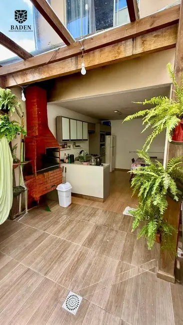 Casa com 3 quartos à venda, 100m2 em Santa Regina, Camboriu - SC - imagem 3 Foto 3 de Casa com 3 quartos à venda, 100m2 em Santa Regina, Camboriu - SC