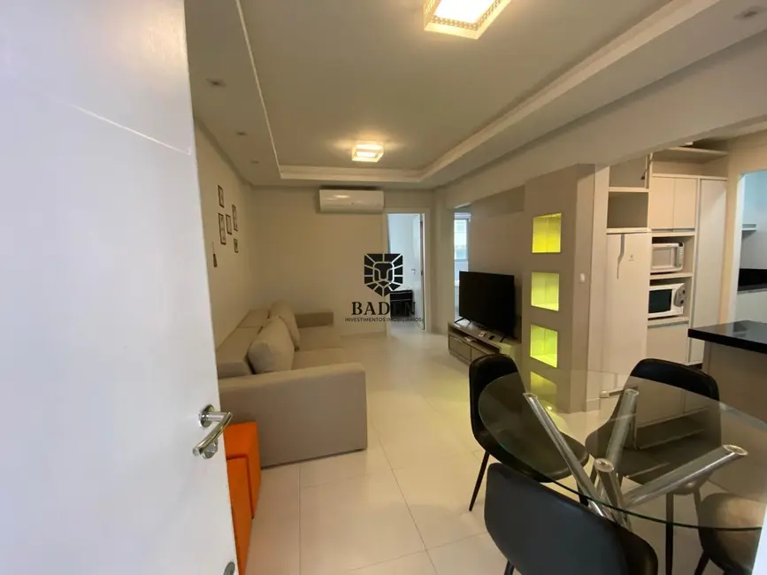Foto 1 de Apartamento com 2 quartos para alugar, 60m2 em Centro, Balneario Camboriu - SC