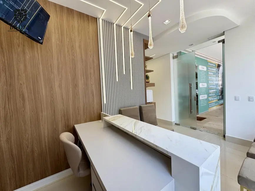 Sala Comercial com 4 quartos para alugar, 98m2 em Centro, Balneario Camboriu - SC - imagem 4 Foto 4 de Sala Comercial com 4 quartos para alugar, 98m2 em Centro, Balneario Camboriu - SC