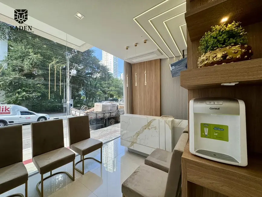 Sala Comercial com 4 quartos para alugar, 98m2 em Centro, Balneario Camboriu - SC - imagem 3 Foto 3 de Sala Comercial com 4 quartos para alugar, 98m2 em Centro, Balneario Camboriu - SC