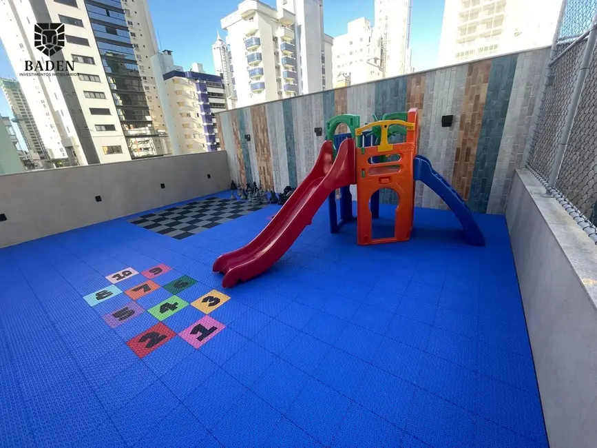 Apartamento com 3 quartos à venda, 130m2 em Centro, Balneario Camboriu - SC - imagem 8 Foto 8 de Apartamento com 3 quartos à venda, 130m2 em Centro, Balneario Camboriu - SC