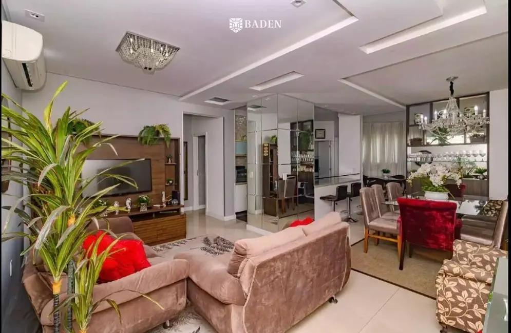 Foto 3 de Apartamento com 2 quartos à venda, 90m2 em Centro, Balneario Camboriu - SC
