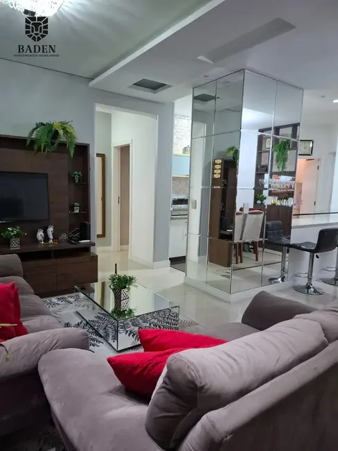 Foto 3 de Apartamento com 2 quartos à venda, 90m2 em Centro, Balneario Camboriu - SC