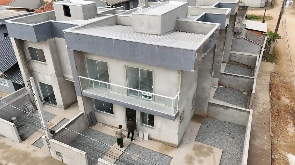 Foto 2 de Casa com 2 quartos à venda, 66m2 em Barra Velha - SC