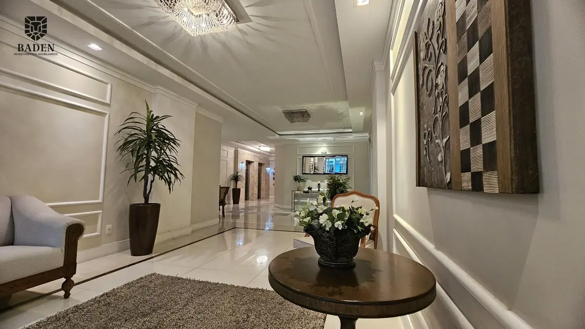 Foto 3 de Apartamento com 2 quartos à venda, 93m2 em Centro, Balneario Camboriu - SC