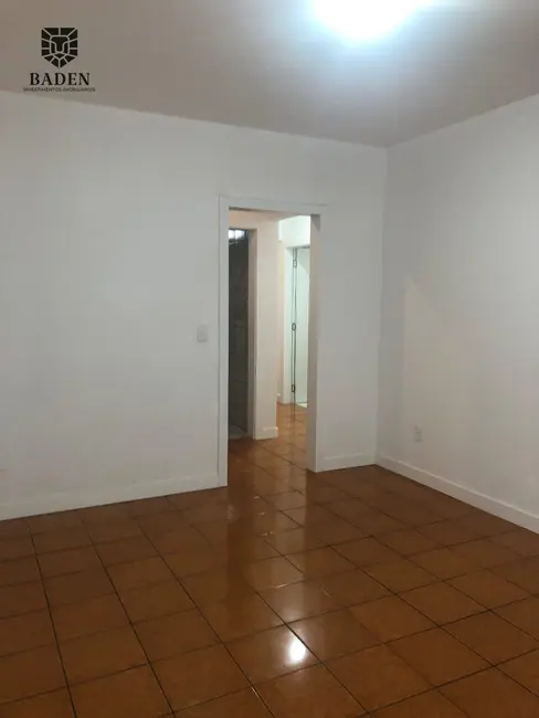 Apartamento com 3 quartos para alugar, 110m2 em Centro, Balneario Camboriu - SC - imagem 7 Foto 7 de Apartamento com 3 quartos para alugar, 110m2 em Centro, Balneario Camboriu - SC