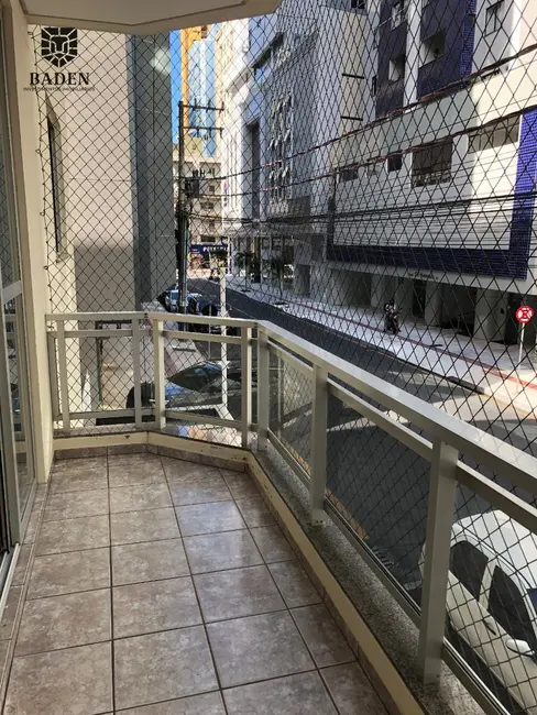 Apartamento com 3 quartos para alugar, 110m2 em Centro, Balneario Camboriu - SC - imagem 3 Foto 3 de Apartamento com 3 quartos para alugar, 110m2 em Centro, Balneario Camboriu - SC