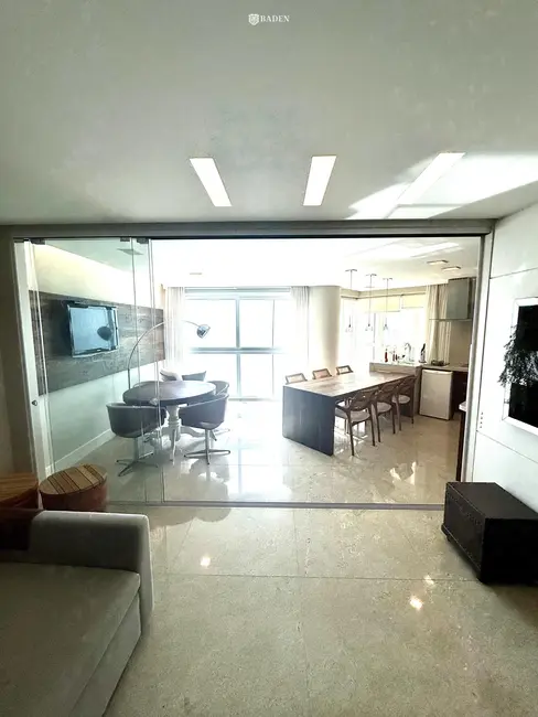 Foto 9 de Apartamento com 4 quartos para alugar, 236m2 em Balneario Camboriu - SC
