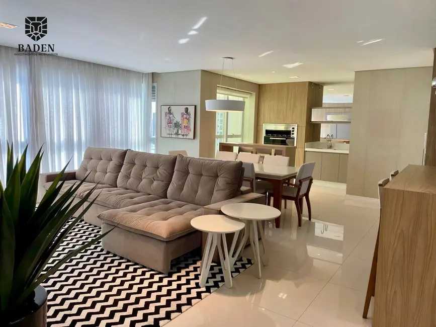 Foto 1 de Apartamento com 4 quartos para alugar, 148m2 em Centro, Balneario Camboriu - SC