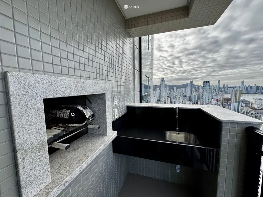 Apartamento com 3 quartos à venda, 128m2 em Centro, Balneario Camboriu - SC - imagem 9 Foto 9 de Apartamento com 3 quartos à venda, 128m2 em Centro, Balneario Camboriu - SC