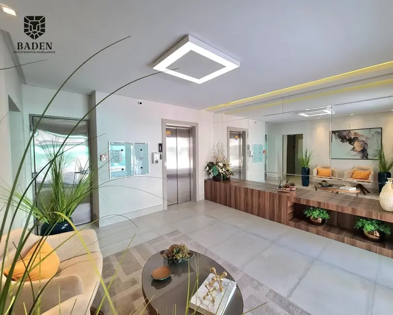 Foto 2 de Apartamento com 3 quartos à venda, 121m2 em Centro, Balneario Camboriu - SC