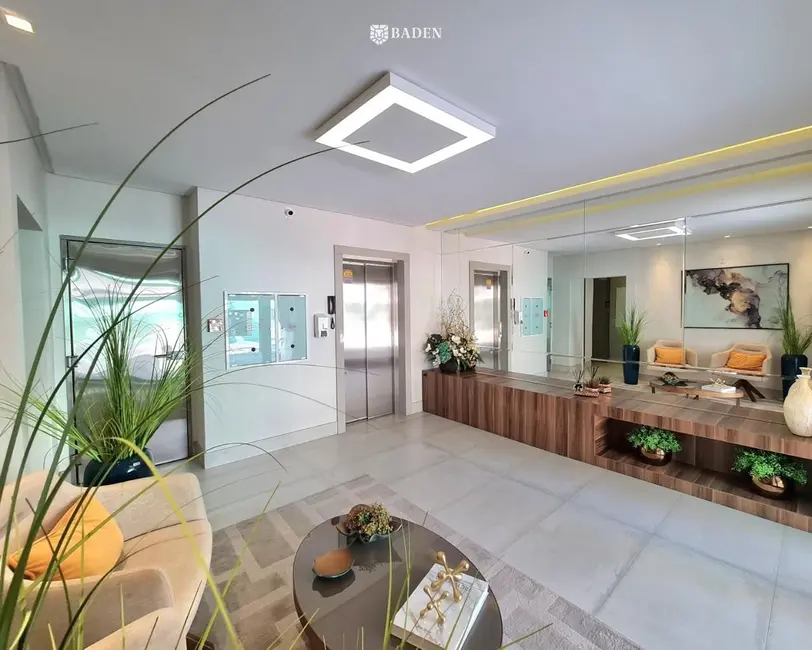 Foto 2 de Apartamento com 3 quartos à venda, 121m2 em Centro, Balneario Camboriu - SC
