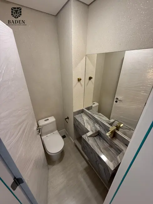 Apartamento com 3 quartos à venda, 121m2 em Centro, Balneario Camboriu - SC - imagem 6 Foto 6 de Apartamento com 3 quartos à venda, 121m2 em Centro, Balneario Camboriu - SC