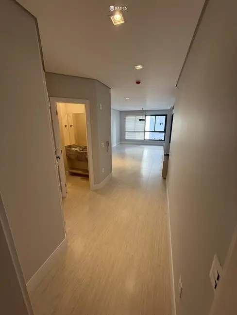 Apartamento com 3 quartos à venda, 121m2 em Centro, Balneario Camboriu - SC - imagem 5 Foto 5 de Apartamento com 3 quartos à venda, 121m2 em Centro, Balneario Camboriu - SC