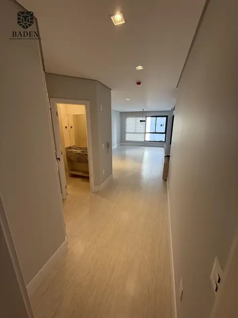 Apartamento com 3 quartos à venda, 121m2 em Centro, Balneario Camboriu - SC - imagem 5 Foto 5 de Apartamento com 3 quartos à venda, 121m2 em Centro, Balneario Camboriu - SC