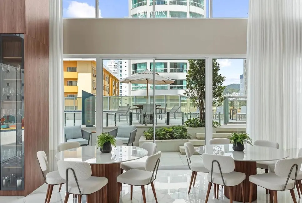 Foto 3 de Apartamento com 3 quartos à venda, 151m2 em Pioneiros, Balneario Camboriu - SC