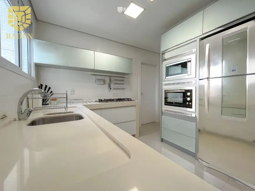 Foto 8 de Apartamento com 3 quartos à venda, 134m2 em Centro, Balneario Camboriu - SC