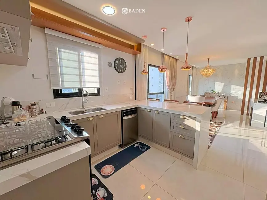 Foto 7 de Apartamento com 4 quartos à venda, 138m2 em Centro, Balneario Camboriu - SC