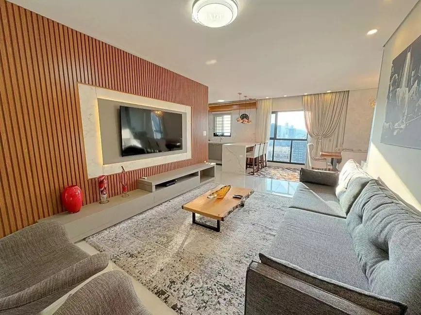 Foto 1 de Apartamento com 4 quartos à venda, 138m2 em Centro, Balneario Camboriu - SC