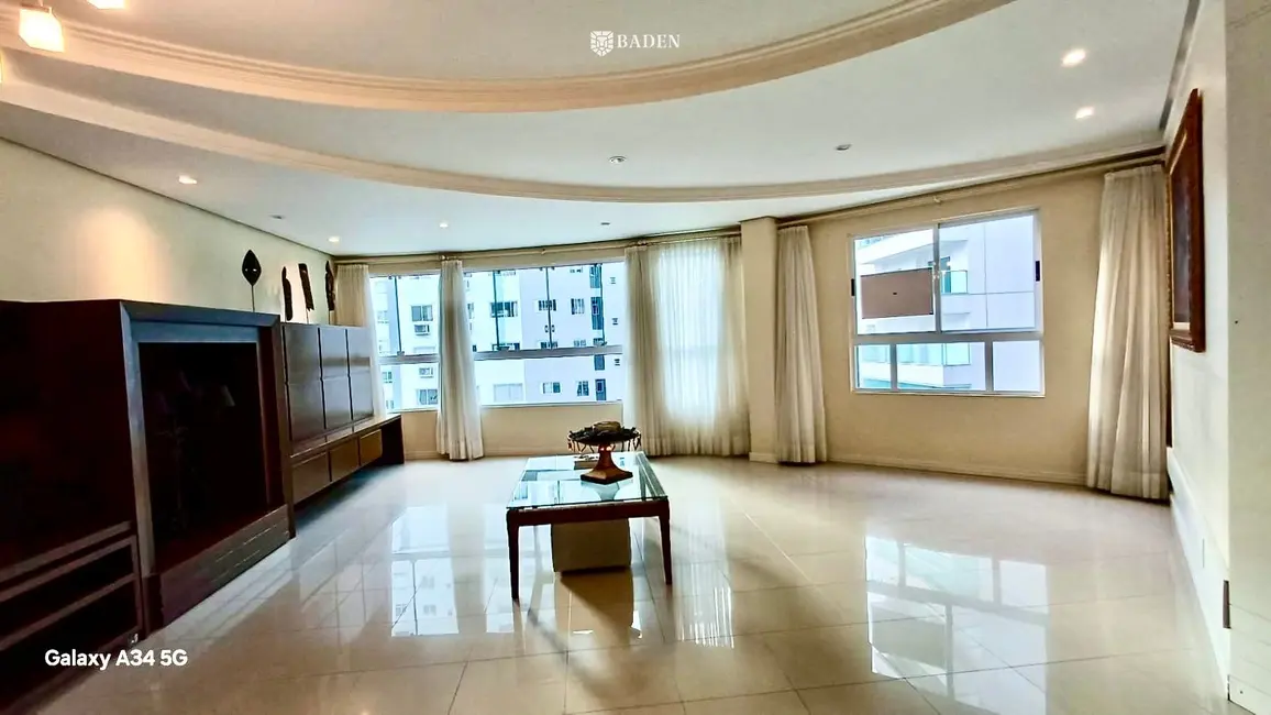 Foto 4 de Apartamento com 3 quartos à venda, 152m2 em Centro, Balneario Camboriu - SC