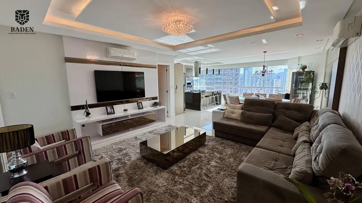 Apartamento com 3 quartos à venda, 130m2 em Centro, Balneario Camboriu - SC - imagem 1 Foto 1 de Apartamento com 3 quartos à venda, 130m2 em Centro, Balneario Camboriu - SC