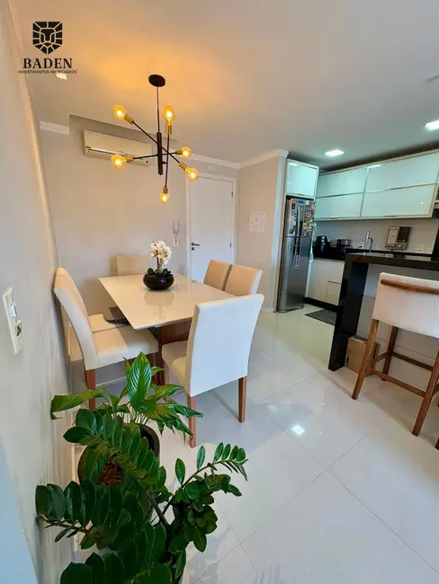 Foto 4 de Apartamento com 2 quartos à venda, 67m2 em Balneario Camboriu - SC