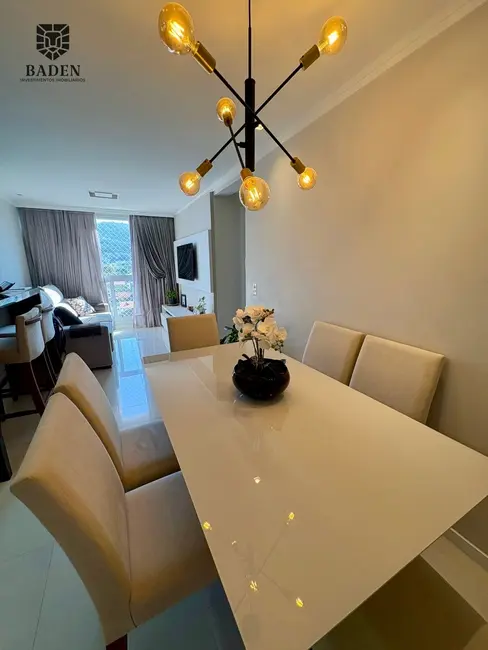 Foto 2 de Apartamento com 2 quartos à venda, 67m2 em Balneario Camboriu - SC