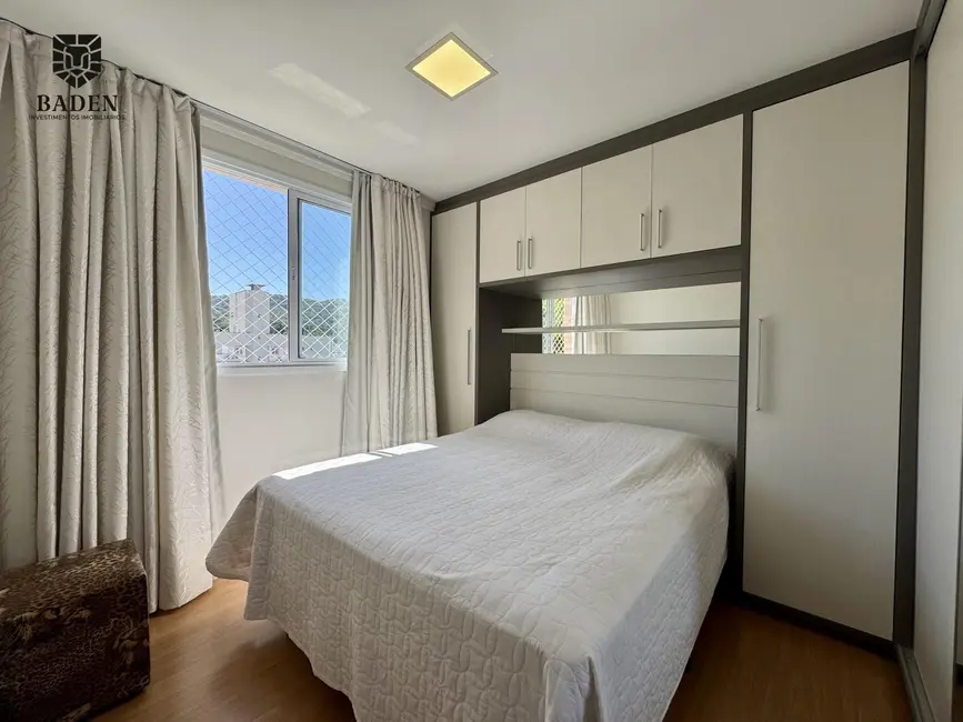 Foto 9 de Apartamento com 2 quartos à venda, 67m2 em Balneario Camboriu - SC