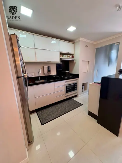 Foto 5 de Apartamento com 2 quartos à venda, 67m2 em Balneario Camboriu - SC