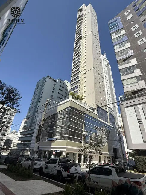 Apartamento com 5 quartos à venda, 222m2 em Centro, Balneario Camboriu - SC - imagem 1 Foto 1 de Apartamento com 5 quartos à venda, 222m2 em Centro, Balneario Camboriu - SC