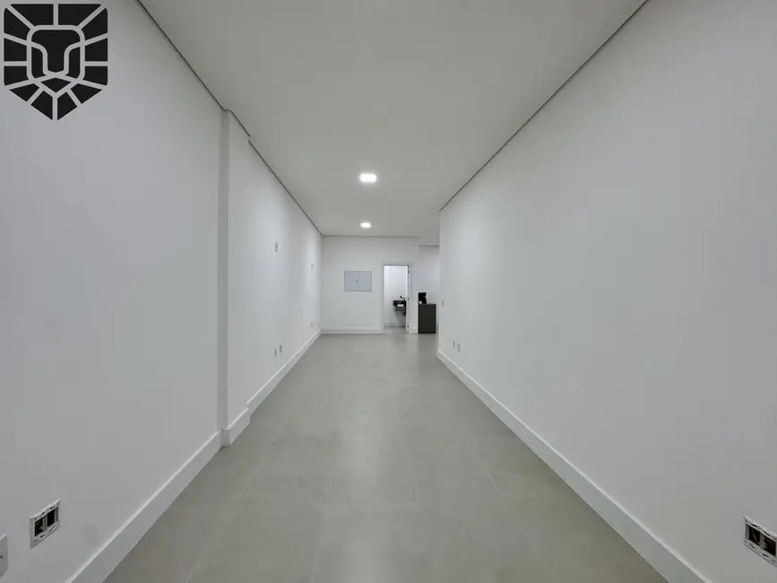 Foto 7 de Sala Comercial com 1 quarto para alugar, 146m2 em Centro, Balneario Camboriu - SC