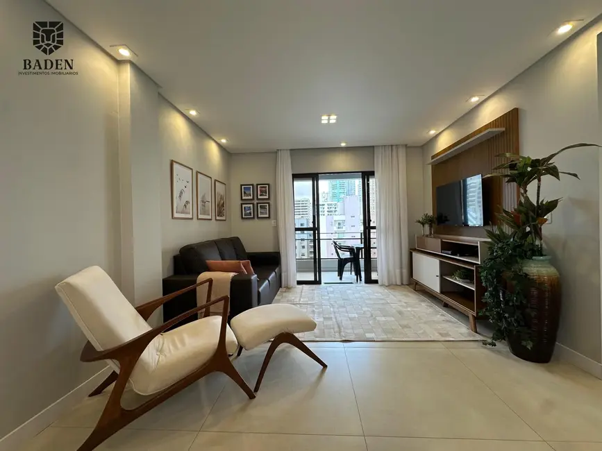 Foto 2 de Apartamento com 3 quartos à venda, 105m2 em Centro, Balneario Camboriu - SC