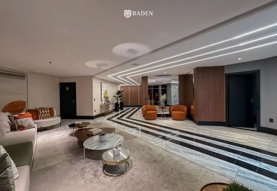 Foto 2 de Apartamento com 4 quartos à venda, 190m2 em Pioneiros, Balneario Camboriu - SC