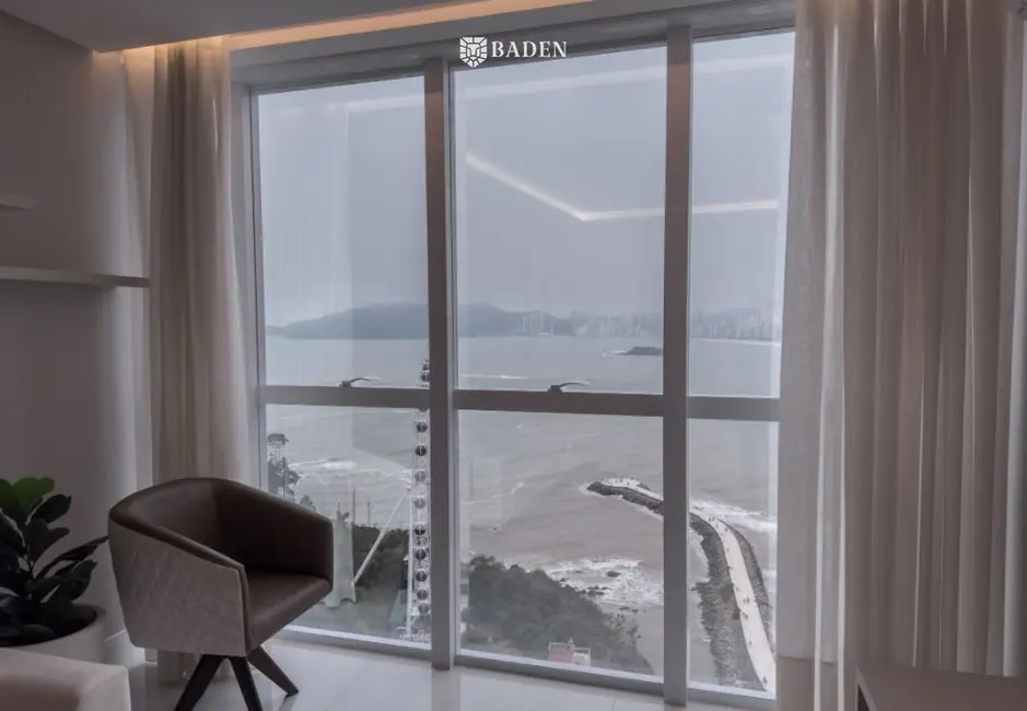 Foto 9 de Apartamento com 4 quartos à venda, 190m2 em Pioneiros, Balneario Camboriu - SC