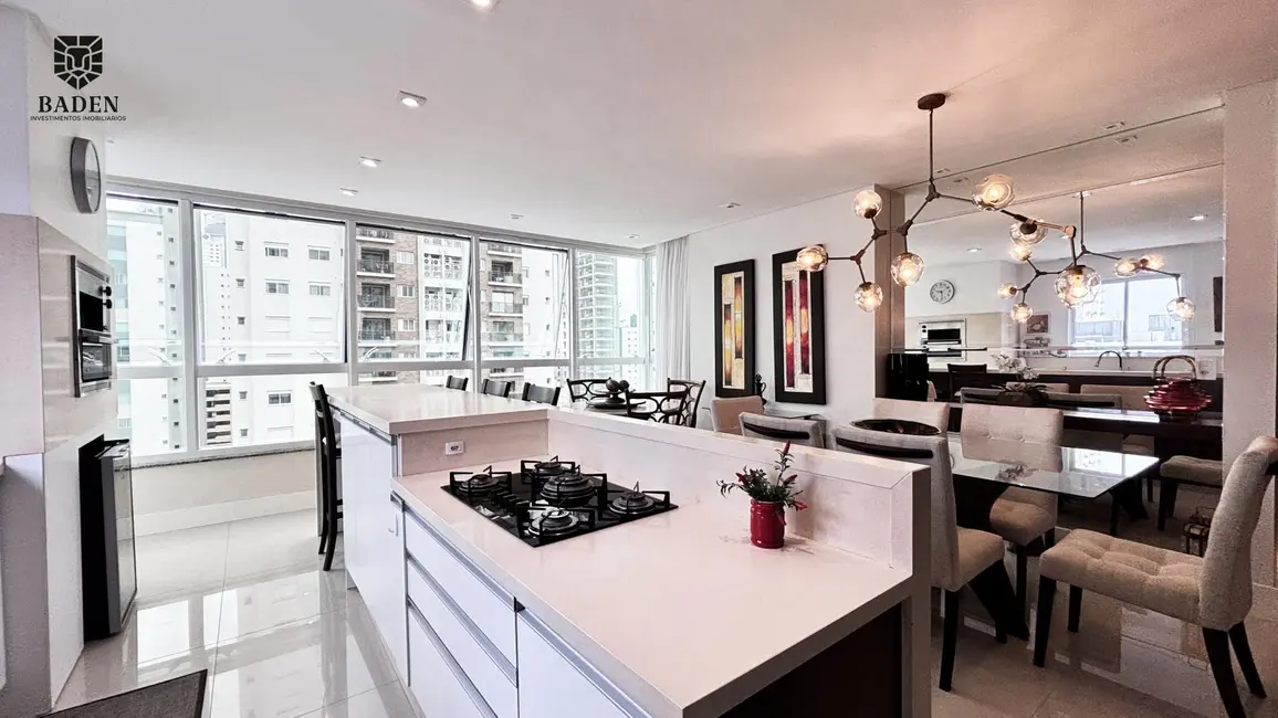 Apartamento com 4 quartos à venda, 156m2 em Centro, Balneario Camboriu - SC - imagem 3 Foto 3 de Apartamento com 4 quartos à venda, 156m2 em Centro, Balneario Camboriu - SC