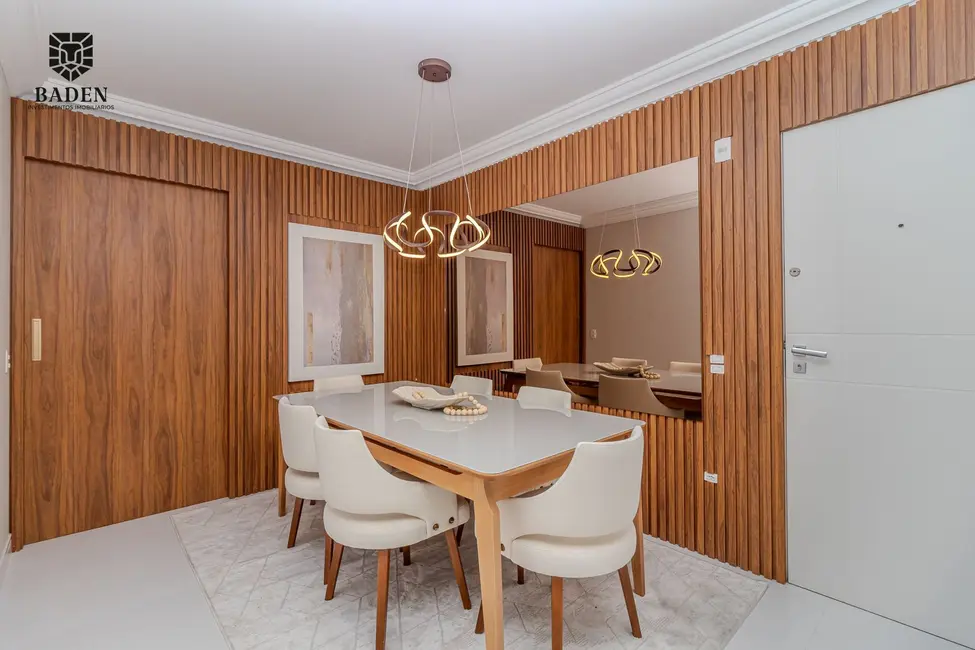 Apartamento com 3 quartos à venda, 110m2 em Centro, Balneario Camboriu - SC - imagem 8 Foto 8 de Apartamento com 3 quartos à venda, 110m2 em Centro, Balneario Camboriu - SC