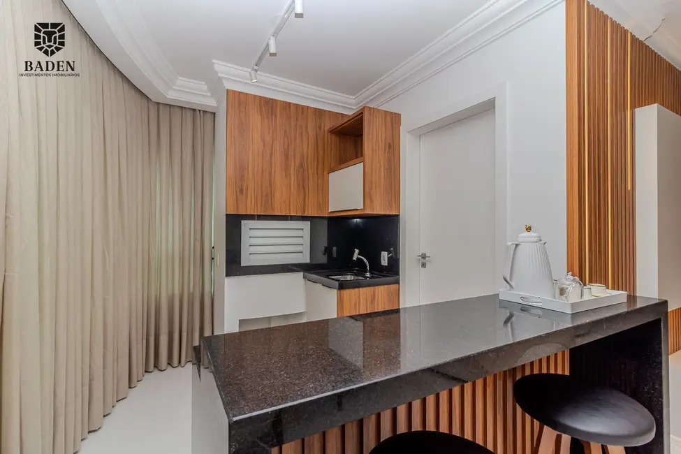 Apartamento com 3 quartos à venda, 110m2 em Centro, Balneario Camboriu - SC - imagem 2 Foto 2 de Apartamento com 3 quartos à venda, 110m2 em Centro, Balneario Camboriu - SC