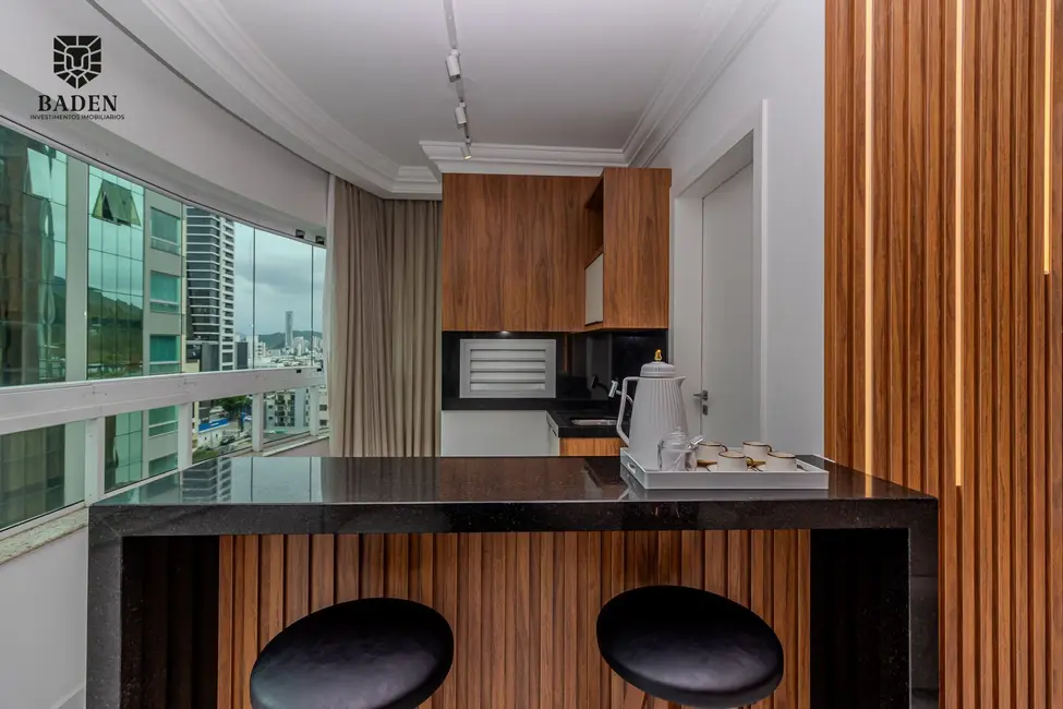 Apartamento com 3 quartos à venda, 110m2 em Centro, Balneario Camboriu - SC - imagem 3 Foto 3 de Apartamento com 3 quartos à venda, 110m2 em Centro, Balneario Camboriu - SC