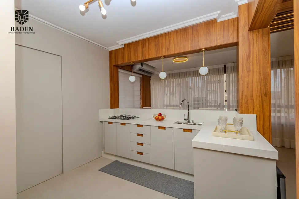 Foto 9 de Apartamento com 3 quartos à venda, 110m2 em Centro, Balneario Camboriu - SC